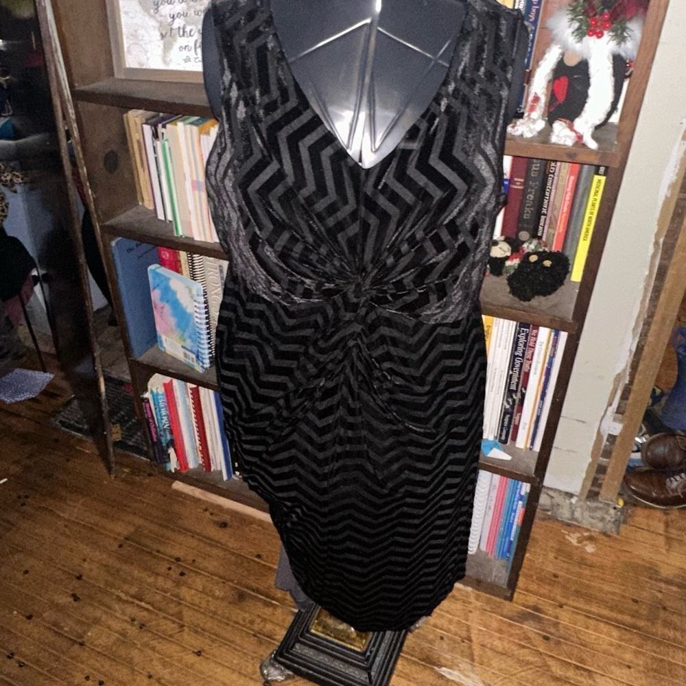 Lane Bryant black velvet chevron sleeveless 18/20 dress